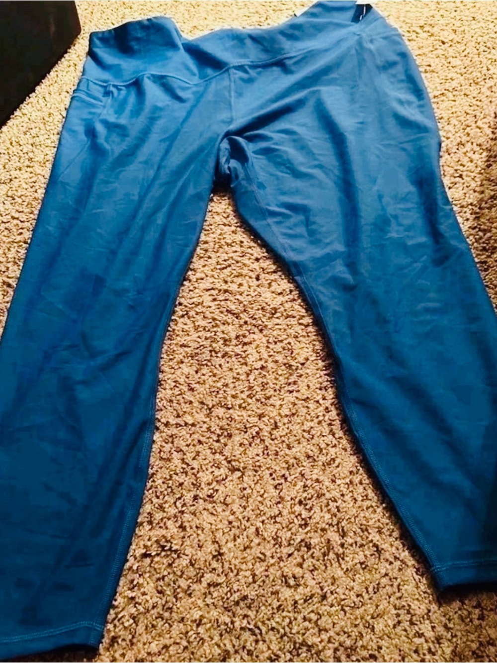 Woman's Blue workout leggings